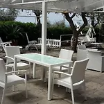 Апартаменти Kalimera